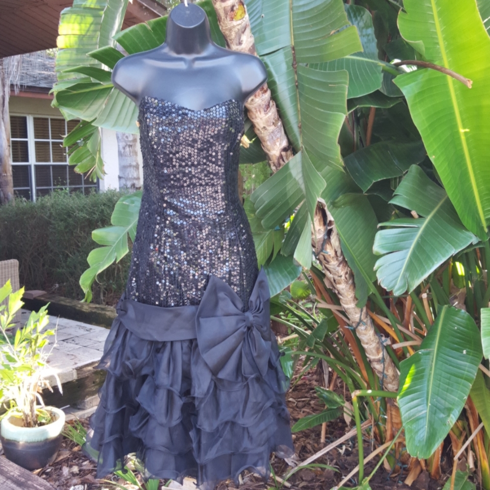 Vintage strapless sequin corset drop waist dress featuring  giant bow